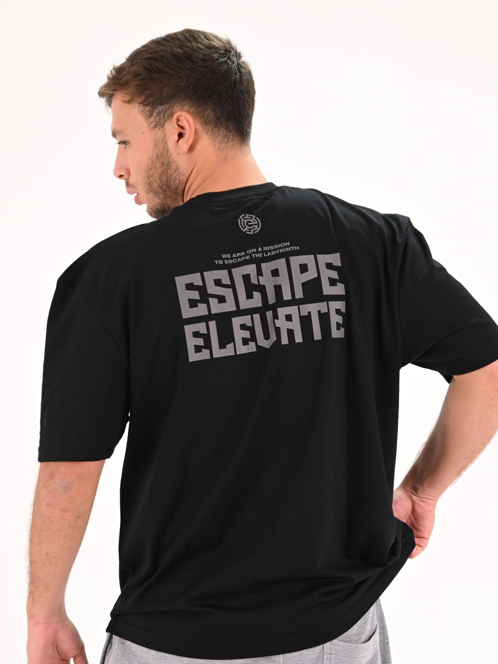 Elevate Pump Cover Tee - Men - Image 6