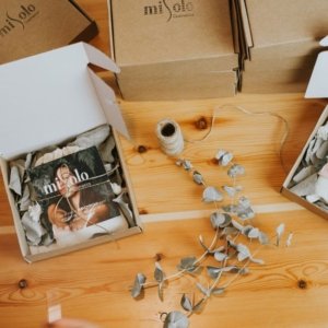 Sleek Gift Box