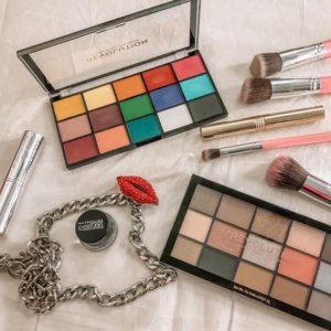 Cozy Eyeshadow Palette